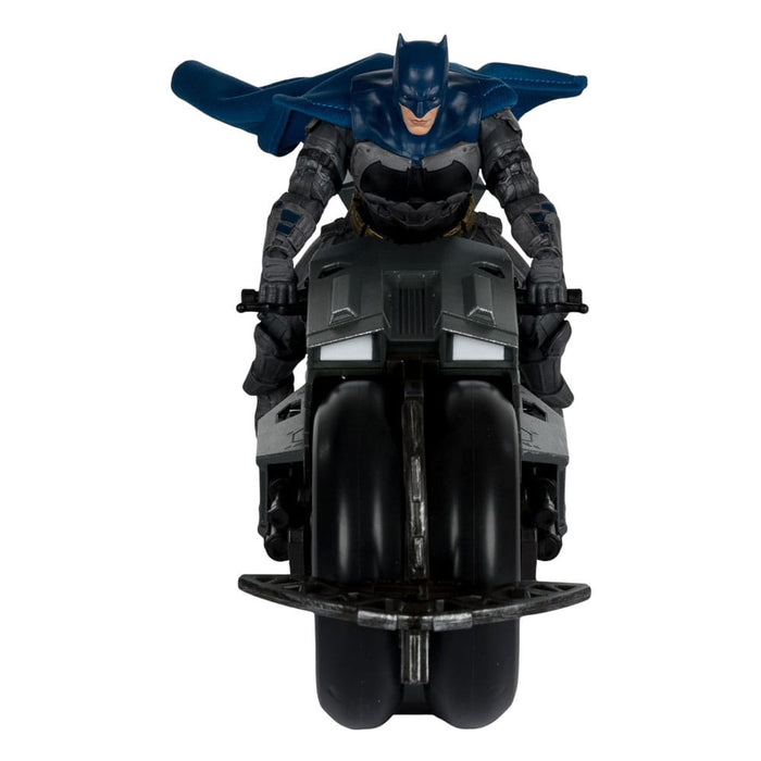 Figurina Articulata The Flash DC Multiverse - Vehicle Batcycle with Batman