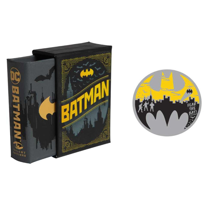 Set Carte de buzunar si Insigna DC Comics - Batman