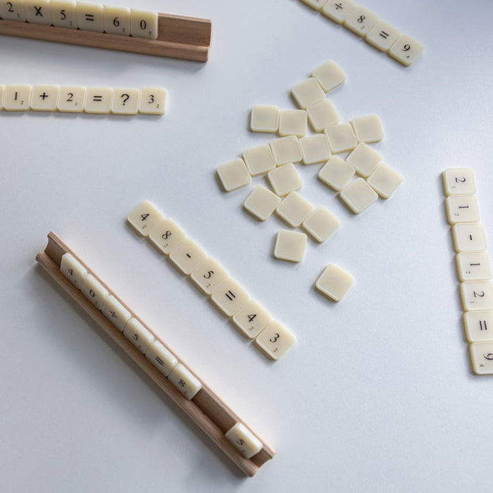 Matematica distractiva, joc educativ, limba romana