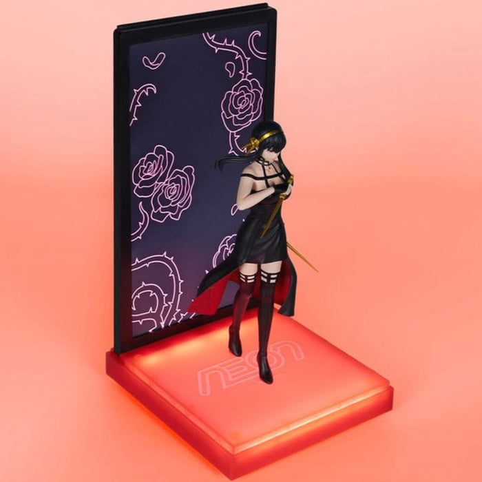 Precomanda Figurina Neon Spy x Family 1/9 - Yor Forger 20 cm