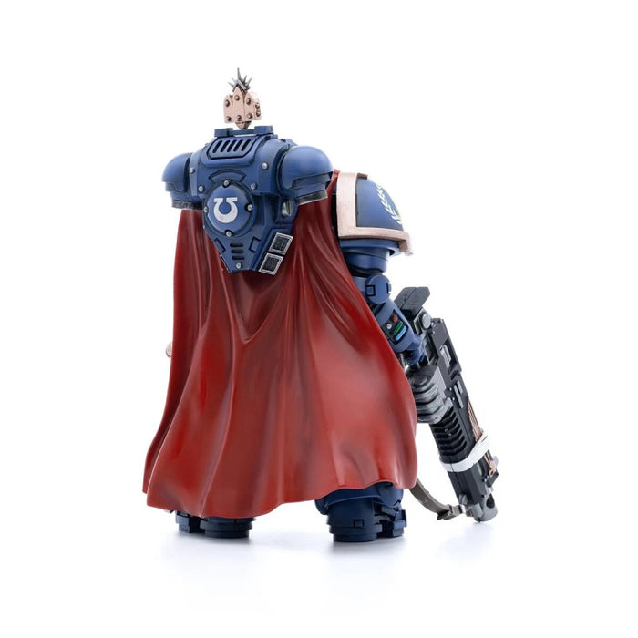 Figurina Articulata Warhammer 40k - 1/18 Ultramarines Captain with Master-Crafted Heavy Bolt Rifle 12 cm