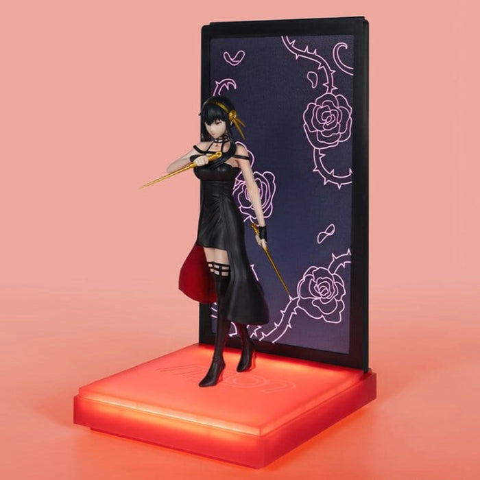 Precomanda Figurina Neon Spy x Family 1/9 - Yor Forger 20 cm