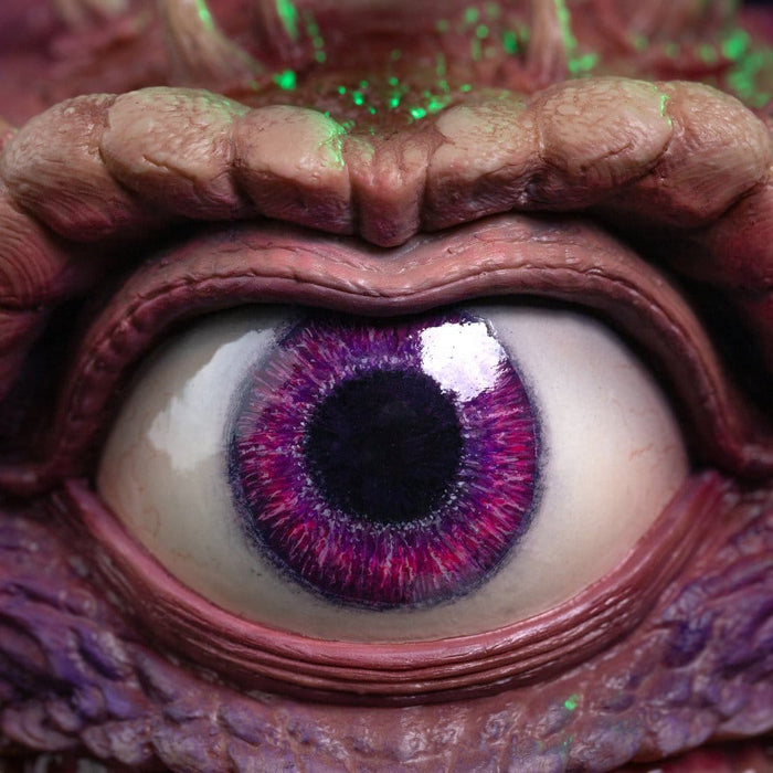 Precomanda Figurina Dungeons & Dragons Icons - Beholder 30 cm