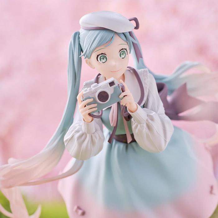 Figurina Hatsune Miku Holiday Memories - Camera