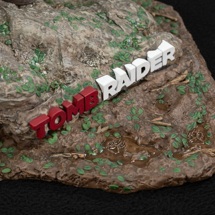 Figurina Tomb Raider - Lara Croft (Survivor Era)