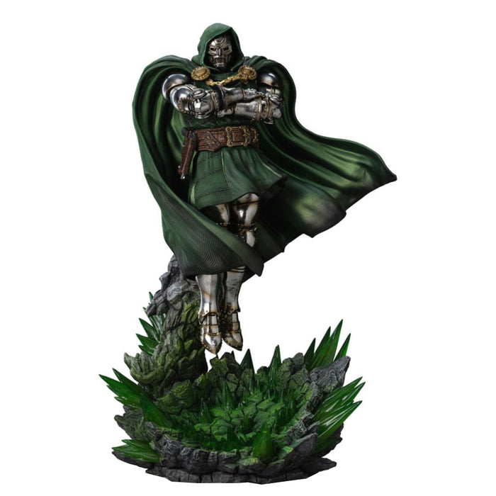 Precomanda Figurina The Infinity Gauntlet Marvel Legends Diorama 1/10 - Doctor Doom 30 cm