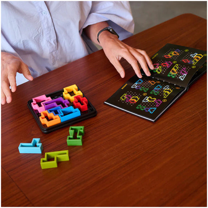 IQ Deluxe - Square (romana-engleza)