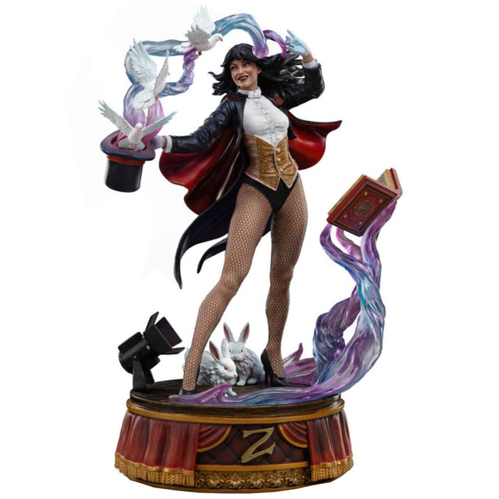 Precomanda Figurina DC Comics Art Scale 1/10 - Zatanna 27 cm
