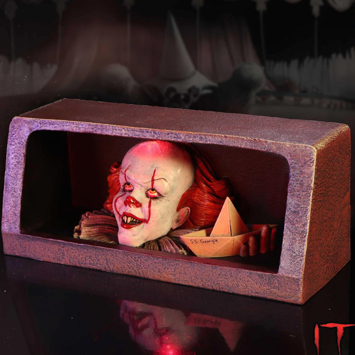 Figurina IT - Pennywise Drain 8 cm