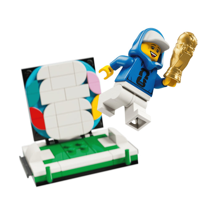 Lego Editions - Trofeul oficial al Cupei Mondiale FIFA (43020)