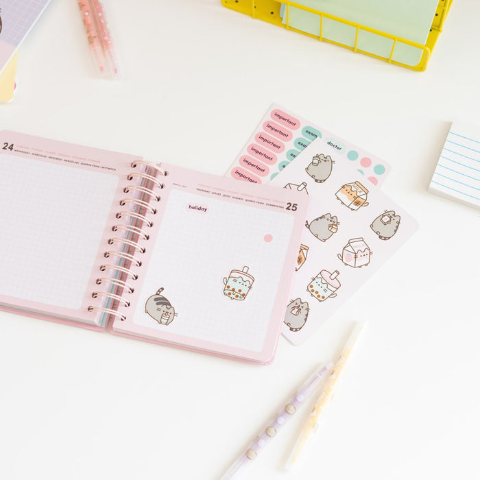 Agenda Pusheen 2026/2027 Day per Page 11 Months Academic Diary