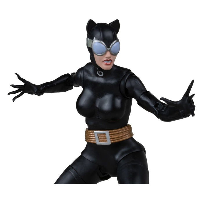 Figurina Articulata DC Multiverse - Catwoman (Batman Hush) (Gold Label) 17 cm
