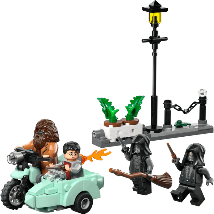 Lego Creator - Harry Potter - Hagrid si Harry in fuga de pe Aleea Boschetelor (76459)