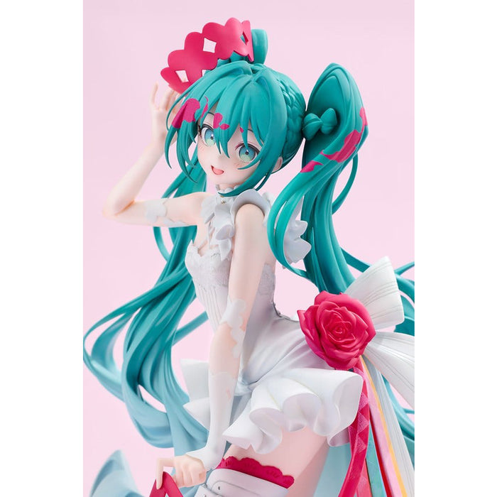 Precomanda Figurina Hatsune Miku GT Project G.S. Collection PVC 1/7 - Racing Miku 15th "Rhapsody" 2010-2025 27 cm