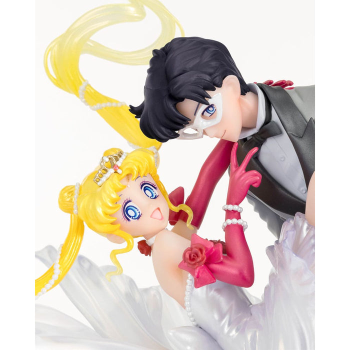 Precomanda Figurina Sailor Moon FiguartsZERO Chouette PVC - Usagi & Tuxedo Mask Moonlight Glow Edition 24 cm