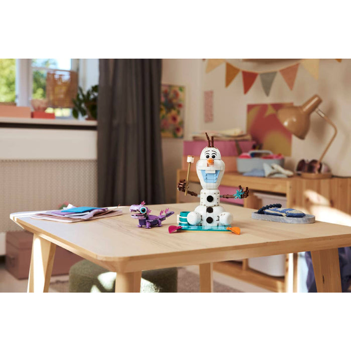 Lego Disney - Frozen Distractie la picnic cu Olaf si Bruni (43287)
