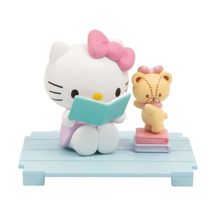 Figurina ascunsa in cutie Hello Kitty - Sweetheart Playmate 6.5 cm