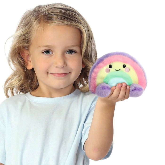 Jucarie de plus de tinut in palma Aurora Palm Pals - Curcubeu, 13 cm