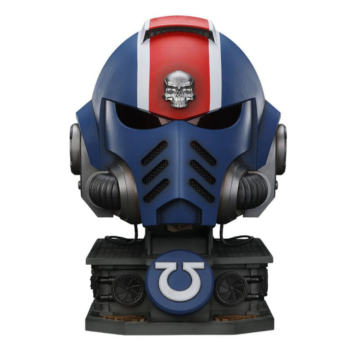 Replica Warhammer 40,000 Space Marine 2 - Ultramarines Lieutenant Titus helmet with Display Stand 44 cm