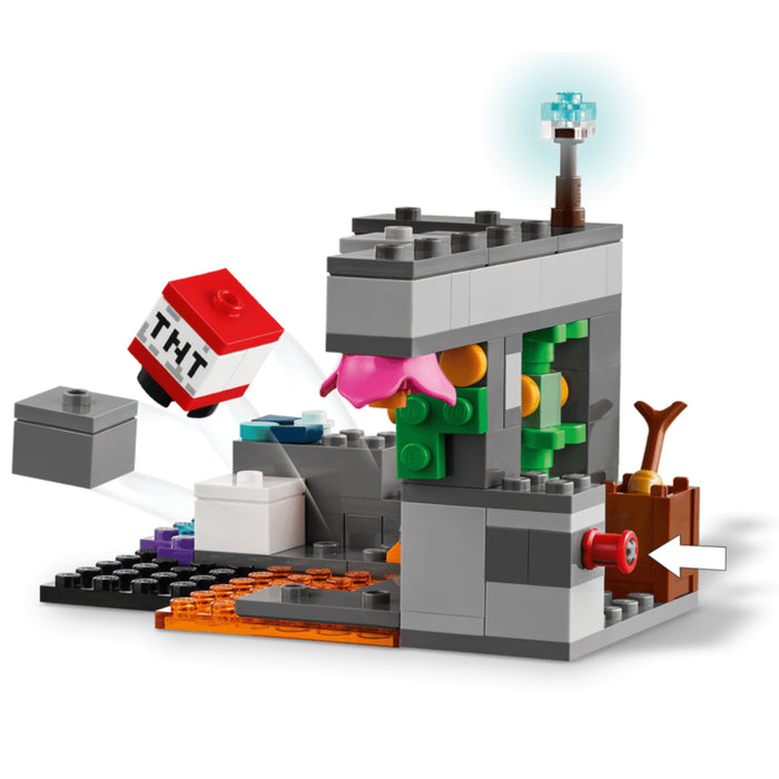 Lego Minecraft - Intalnirea cu Temnicerul (21274)