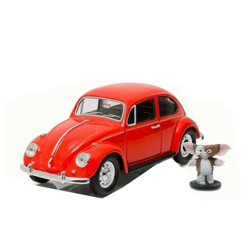 Set Masina si Figurina Gremlins (1984) - 1967 Volkswagen Beetle with Gizmo 1:24 - Red Goblin