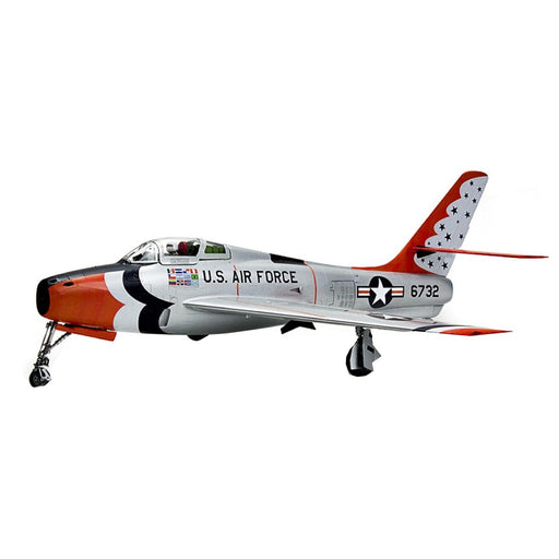 Figurina Kit de Asamblare Revell F-84F Thunderstreak "Thunderbirds" - Red Goblin
