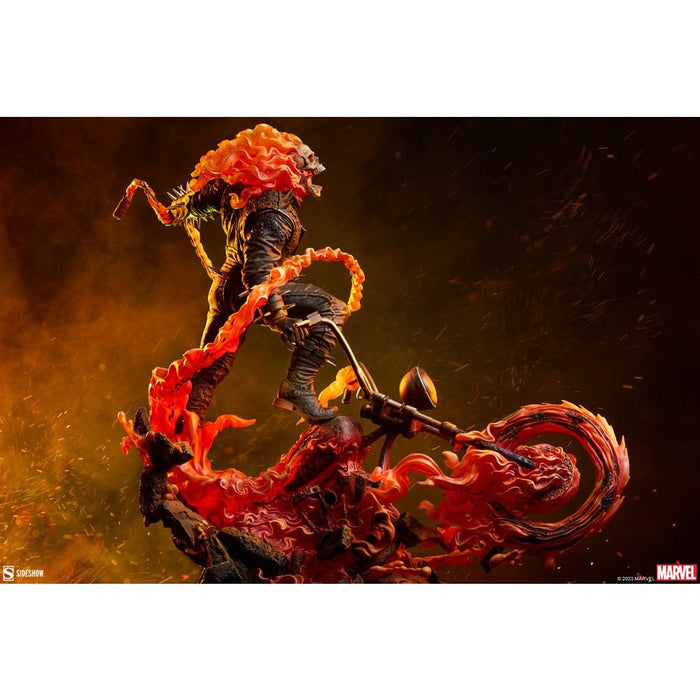 Precomanda Figurina Marvel Premium Format Ghost Rider 53 cm - Red Goblin