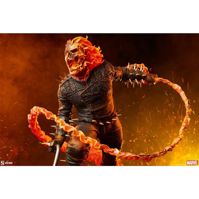 Precomanda Figurina Marvel Premium Format Ghost Rider 53 cm - Red Goblin