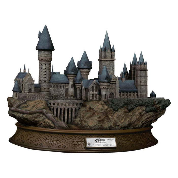 Precomanda Figurina Harry Potter and the Philosopher's Stone Master Craft Hogwarts School of Witchcraft and Wizardry 32 cm - Red Goblin