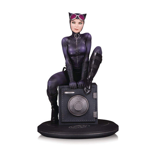 Figurina DC Cover Girls Catwoman de Joelle Jones - Red Goblin
