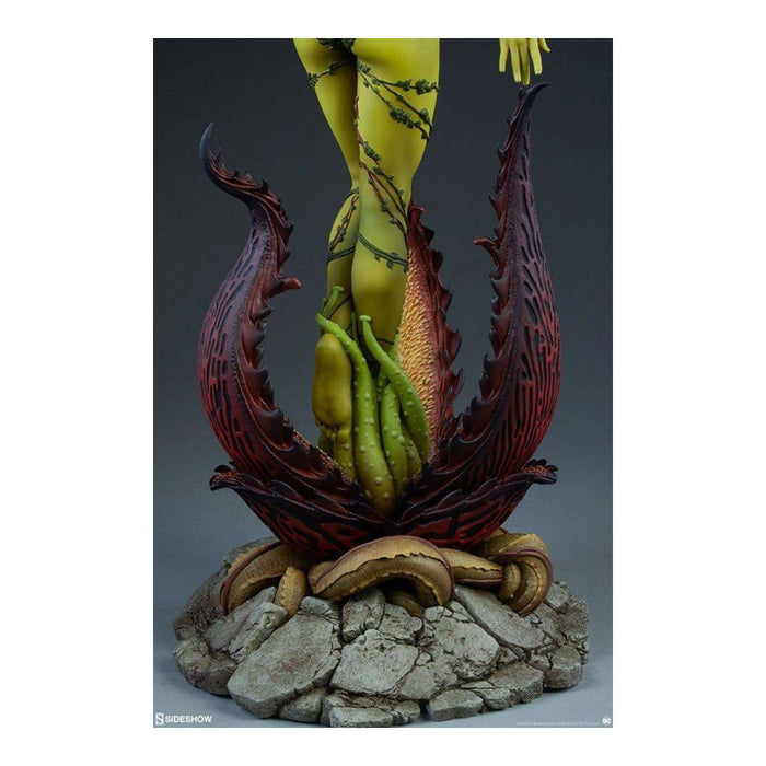 Figurina DC Comics Premium Format Poison Ivy 56 cm - Red Goblin