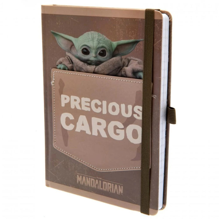 Notebook A5 Premium Pyramid Star Wars The Mandalorian (Precious Cargo) - Red Goblin